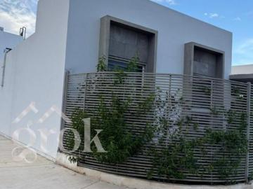 CASA EN VENTA DE UNA PLANTA EN ESQUINA CON EXCEDENTE DE TERRENO ZONA RELIZ BOREAL CERCA DE LA UVM