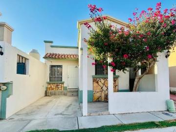 Casa en venta, de una planta, en privada, California Residencial, al norponiente