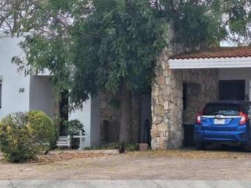 Casa en venta de una planta en privada de cocoyoles merida yucatan