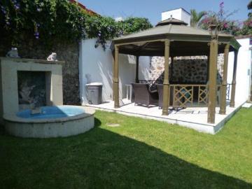 CASA SOLA EN VENTA, DE 1 NIVEL EN RANCHO CORTES, CUERNAVACA