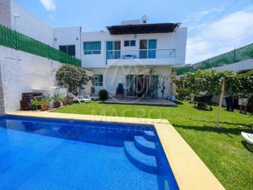 CASA EN VENTA DE 250 M2 EN ALTOS DE OAXTEPEC