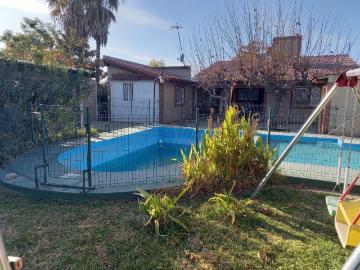 Casa en venta de 2 dormitorios c/ cochera en Maipú