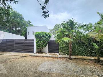 Casa En Venta De 2 Recámaras, Estudio Tv, Piscina, Sm 307, Doctores, Cancún