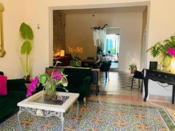 CASA EN VENTA DE 2 RECAMARAS RESTAURADA EN SANTA ANA CENTRO