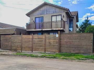 Casa en venta de 3 dorm. en pelluhue