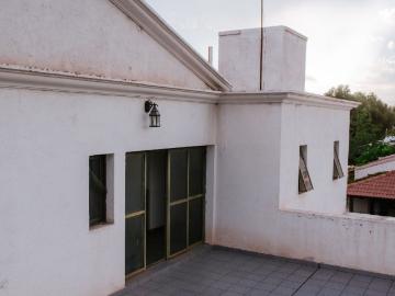Casa en venta de 3 dormitorios c/ cochera en Jesús Nazareno