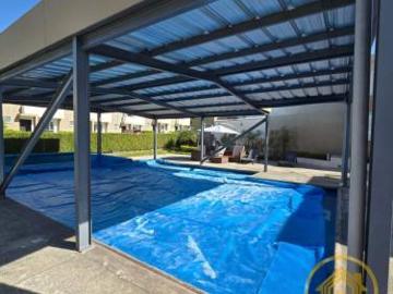Casa en venta, de 4 habitaciones, dentro de conjunto exclusivo, sector la Armenia