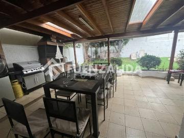 Casa en venta de 5 dorm. En La Florida | 5 Dormitorios por 10400.00 en La Florida