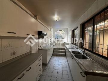 Casa en venta de 5 dorm. En La Reina | 5 Dormitorios por 21000.00 en La Reina