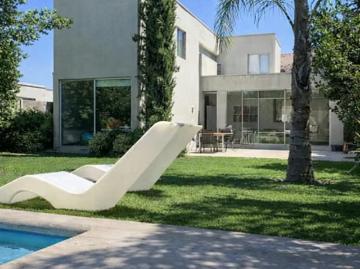 Casa en venta de 5 dorm piedra roja chicureo | 5 dormitorios por 15900.00 en Colina