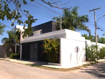 Casa en Venta de 5 rec La Casa Negra, en Cholul M?rida