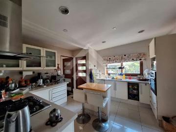 Casa en venta de 6 dorm. 5bañ Dos Casa Colonia Aleman Berlin | 6 Dormitorios por 10200.00 en Peñaflor