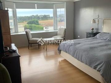 Casa en venta de 6 dorm. En Santa María del Mar con piscina | 6 Dormitorios por 12500.00 en Santo Domingo
