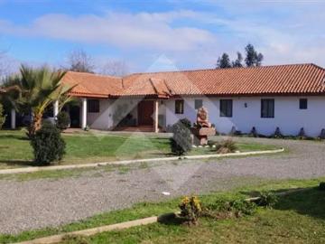 Casa en venta de 9 dorm. En Peñaflor, Berlín Colonia Alemana | 9 Dormitorios por 16900.00 en Peñaflor