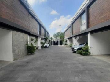 CASA EN VENTA DENTRO DE COTO MAGMA, COLLI URBANO 4