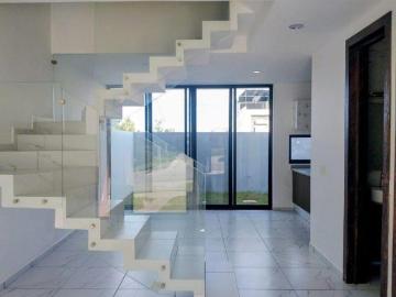 Casa en venta dentro de coto Manzanos, Capital Norte