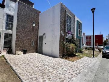 Casa en Venta Dentro de Coto Abeto, Fraccionamiento Los Olivos, Tlaquepaque, Jal