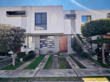 Casa en Venta dentro de coto en Las Grullas Residencial, San Agustin, Jalisco Galerias Santa Anita