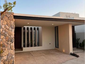 Casa en venta dentro de la privada Silvestra, Conkal, Mérida, Yuc