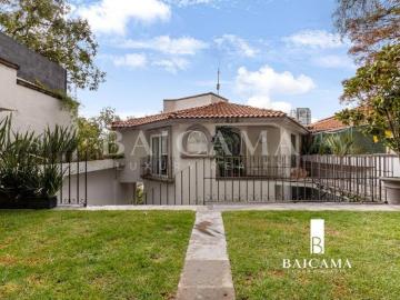 Casa en Venta dentro de Privada con seguridad en Lomas de Vista Hermosa