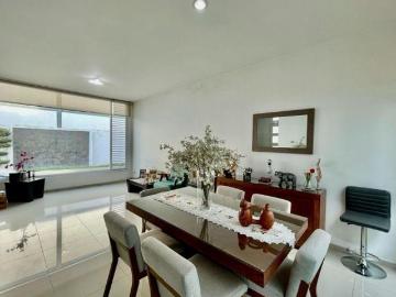 CASA EN VENTA DENTRO DEL CONDOMINIO VILLAS DE ASIS EN AV. INGLATERRA ZAPOPAN