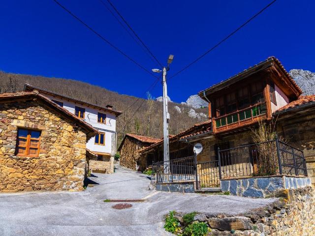 Casa en venta, Dobres, Cantabria
