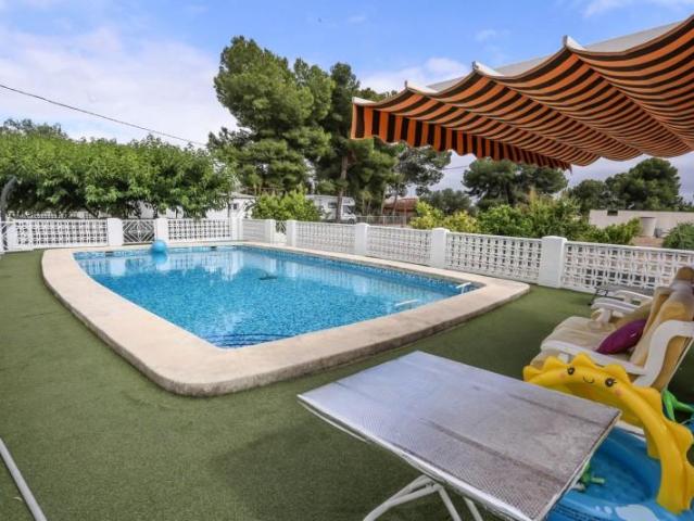 Casa en venta Elda