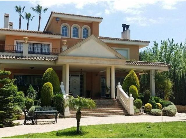 Casa en venta Elda
