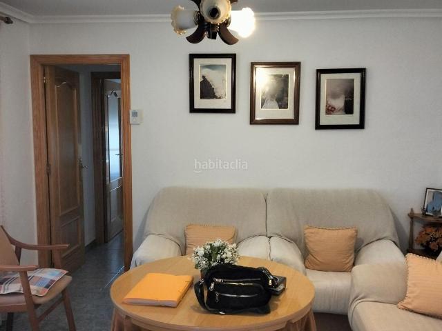 Casa en venta en Munera. Casa amplia con gran patio. Casas.