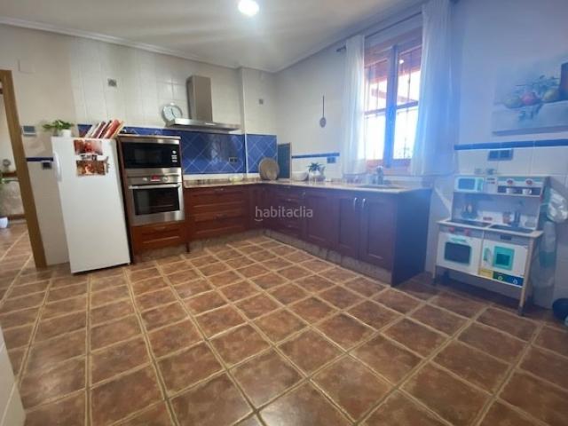 Casa en venta en Murcia, El Esparragal. Esta finca estaacute situada en El Esparagal en Murcia. Una hermosa finca con numerosas posibilidades, esta joya escondida sin dud. Casas.