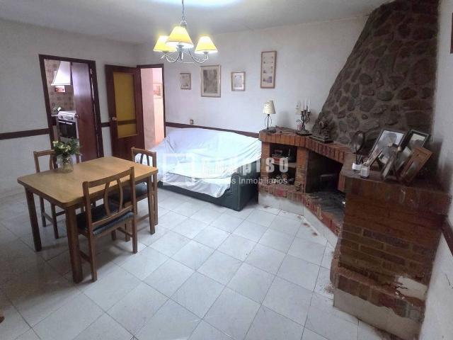 Casa en venta en Murcia, El Puntal. GRAN OPORTUNIDAD DE INVERSIÓN Vivienda con alto potencial en zona en crecimiento. Casas.