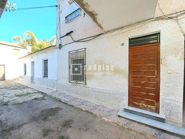 Casa en venta en Murcia, El Puntal. Oportunidad única finca con 3 casas, terreno y múltiples opciones de inversión. Casas.