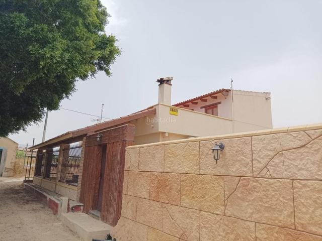 Casa en venta en Murcia, Sangonera la Seca. Casa unifamiliar de campo en venta en Sangonera La Seca con 650 metros de parcela más opcional, parcela colindante de 1000 metros. Casas.