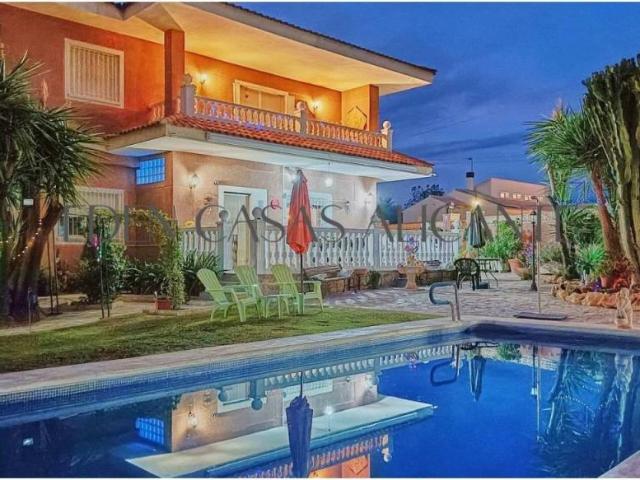 Casa en Venta en Mutxamel
