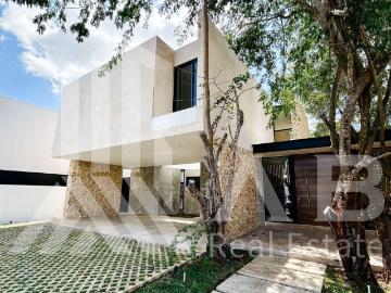 CASA EN VENTA EN M?RIDA, EXCLUSIVA PRIVADA M. COCOYOLES, ENTREGA INMEDIATA