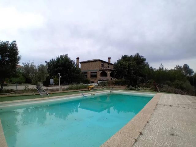 Casa en Venta en Macastre