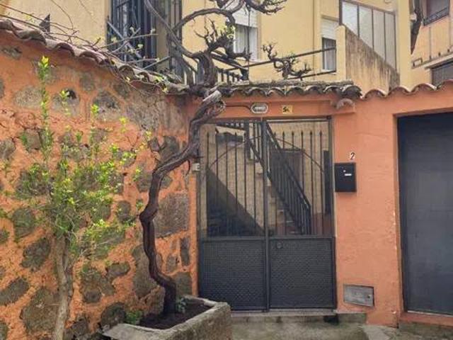 Casa en Venta en Madrigal de la Vera