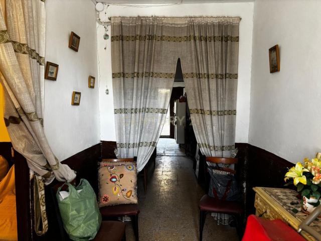 Casa en venta en Madrigalejo. Casa de pueblo con patio privado en Madrigalejo. Casas.