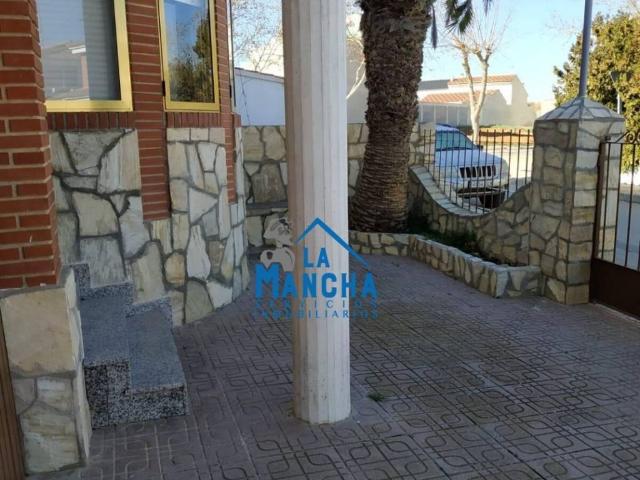 Casa en Venta en Madrigueras