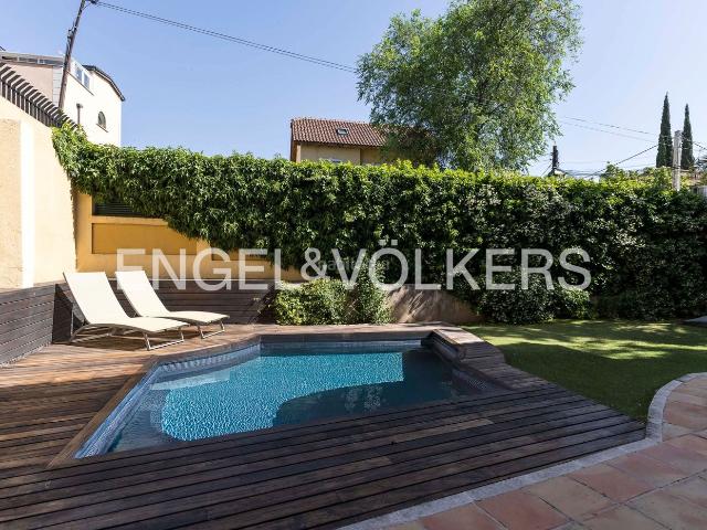 Casa en venta en Madrid, Ciudad Jardín. Elegante vivienda unifamiliar en Ciudad Jardín. Casas.
