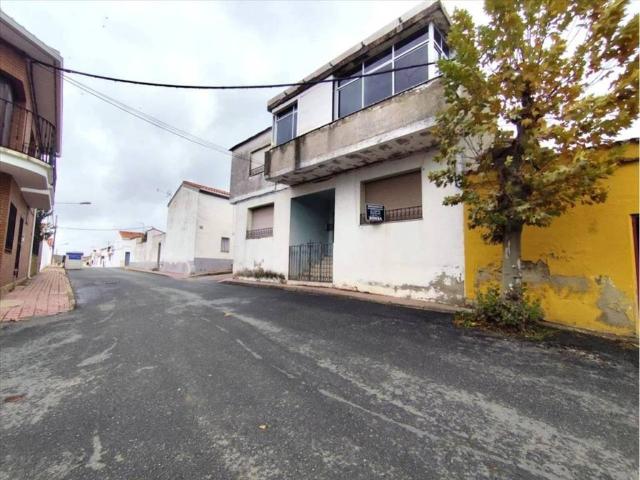Casa en Venta en Madroñera