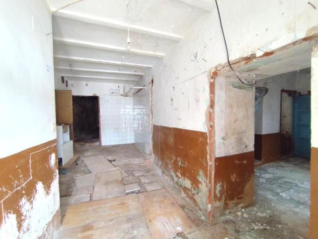 Casa en venta en Madroñera. Casa para rehabilitar en Madroñera. Casas.