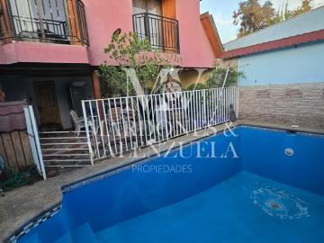 Casa En Venta En Maipú Con Piscina Y Terraza 1559 | Dormitorios por 150000. 00 en Maipú