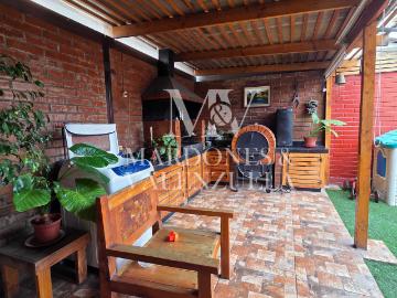 Casa en Venta en Maipú 4 dormitorios 2 baños