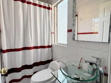 Casa en Venta en Maipú 5 dormitorios 3 baños