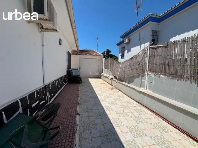 Casa en venta en Málaga, Churriana El Pizarrillo La Noria Guadalsol. Casa independiente con amplia parcela en Carretera de Álora Churriana. Casas.