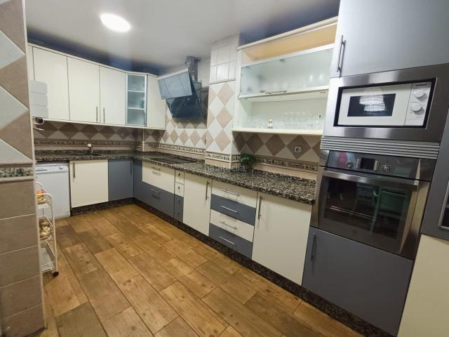 Casa en venta en Málaga, Olletas Sierra Blanquilla. Casa en barrio emblemático y cerca del centro de Málaga. Casas.