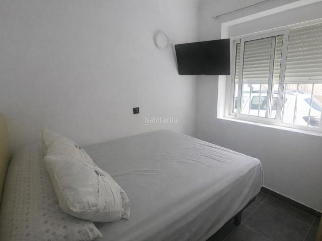 Casa en venta en Málaga, Parque Ayala Jardín de la Abadía Huelín. Casa de esquina con 3 viviendas independientes en Huelin Málaga. Casas.