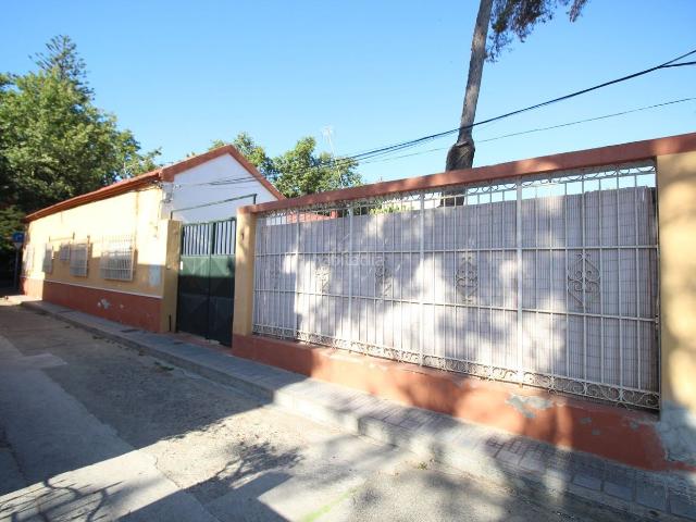 Casa en venta en Málaga, Pedregalejo Morlaco. EXCLUSIVO CHALET EN PEDREGALEJO. MALAGA ESTE. A SOLO 200 METROS DE LA PLAYA. Casas.