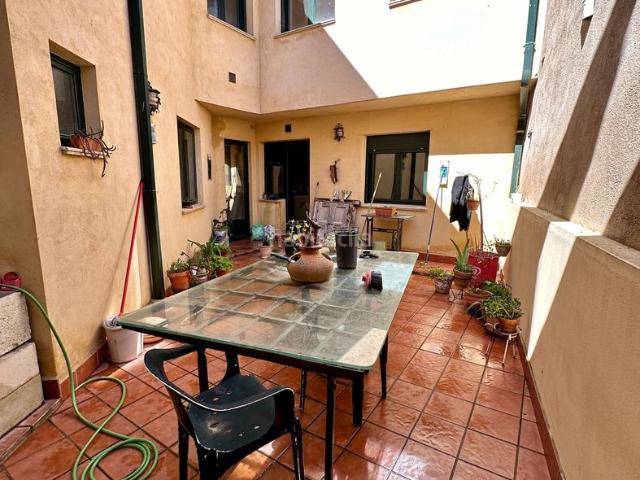 Casa en venta en Malpartida de Plasencia. Gran casa con patio, terrazas, garaje y otra vivienda independiente en Malpartida de Plasencia. Casas Malpartida de.